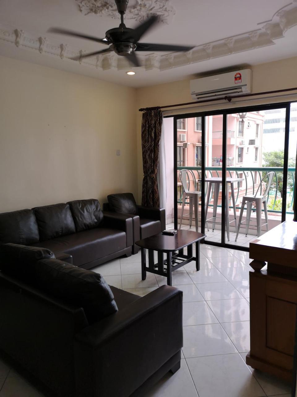 Marimari Marina Service Apartment *